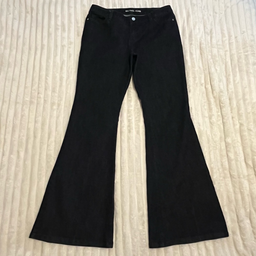 Women’s Michael Kors Mid Dark Wash Rise Flare Jeans • Size 8